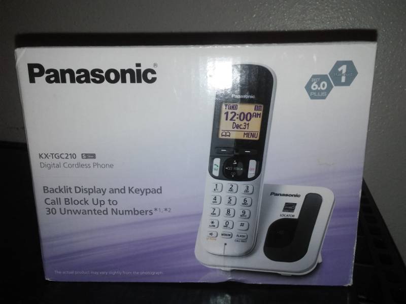 lot 143 image: Panasonic 6.0 digital cordless phone. Model KX-T6 C210.