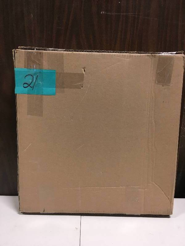 lot 21 image: Arm and Hammer 20 in. x 20 in. x 1 in. Enhanced Odor, Allergen and Pet Dander Control Air Filter in good condition