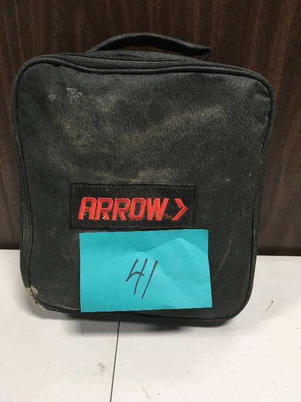 lot 41 image: Arrow Fastener  6 in. Electric Stapler and Brad Nailer with out the stapler puller in Good condition