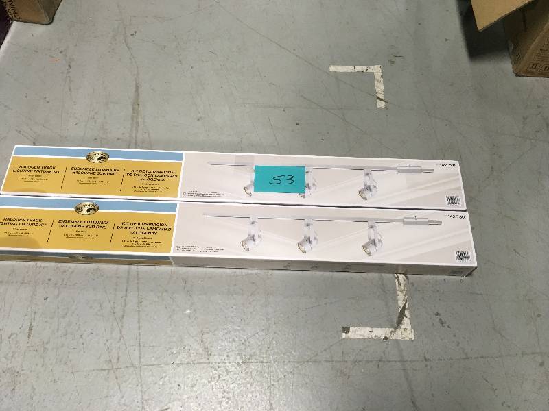 lot 53 image: Hampton Bay 3-Light White Pinhole Cylinder Linear Track Lighting Kit in Good Condition
