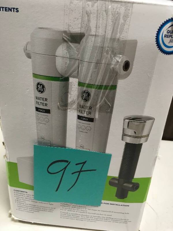 lot 97 image: General Electric Under Sink Dual Flow Water Filtration System in Good condition