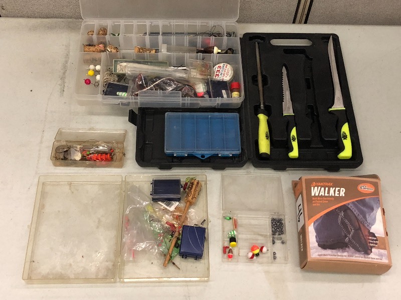 lot 46 image: Lot Of Assorted Tackle Trays With T...