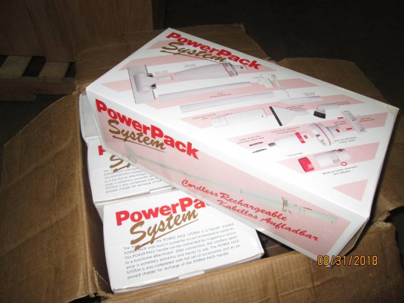 lot 39 image: Box of 6 Power Pack vacuums, new in...