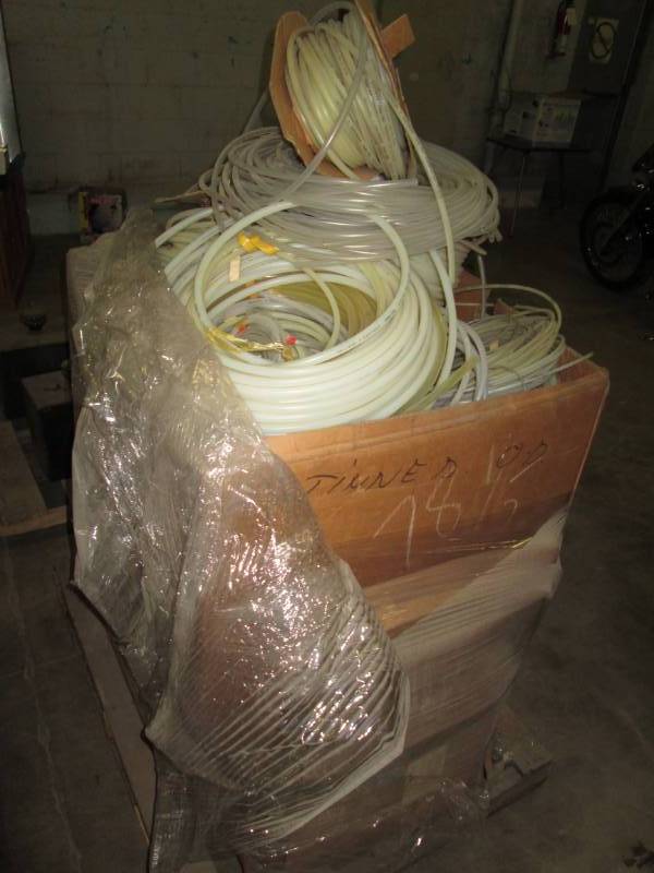 lot 108 image: Original Lincoln gaylord pallet box of tubing, assorted sizes