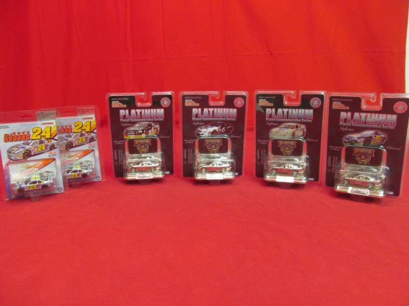 lot 10 image: Collectable Racing Champions Plated Platinum series cars