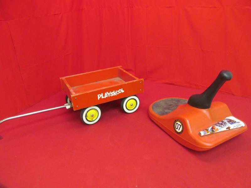 lot 12 image: Playskool wagon ,Free styling luge