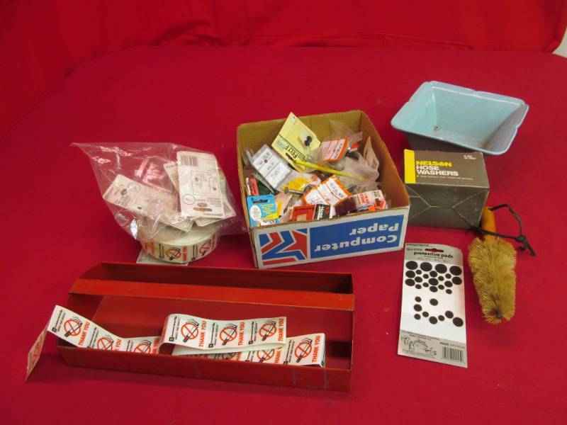 lot 23 image: picture hanging equipment