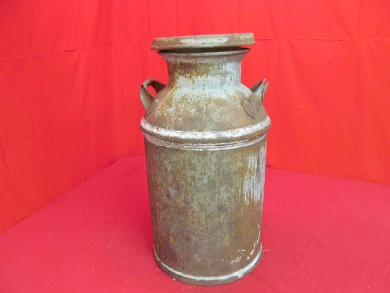 lot 48 image: vintage milk cream can