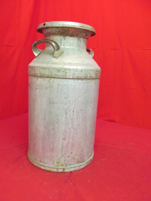 lot 53 image: milk can