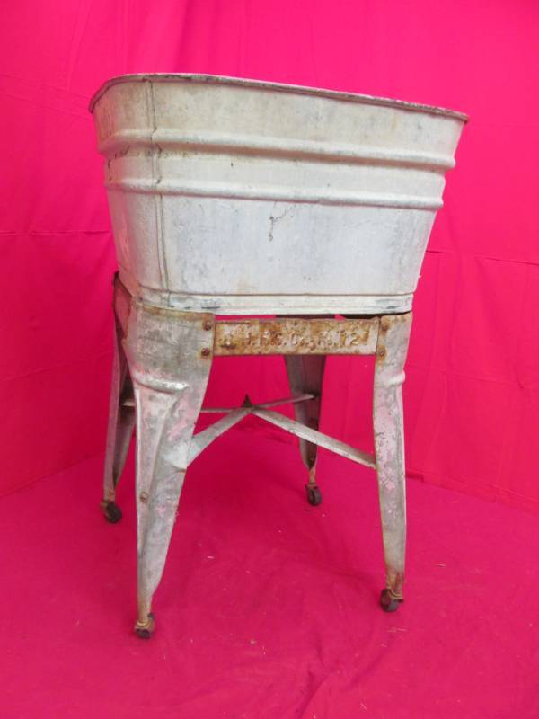 lot 55 image: washtub