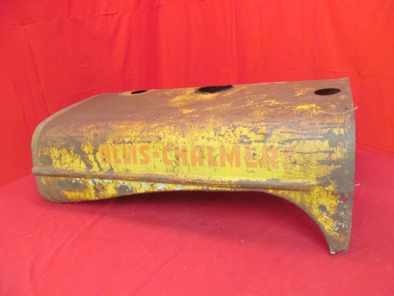 lot 59 image: tractor hood