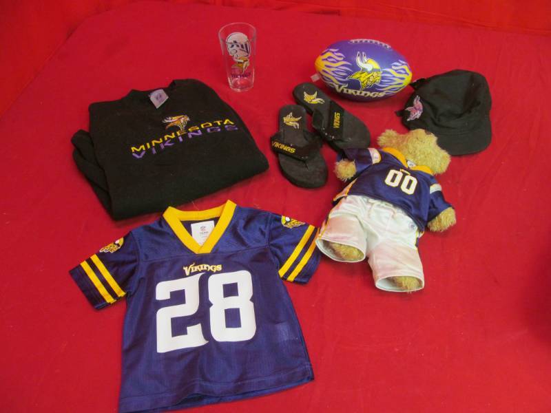 lot 93 image: Vikings