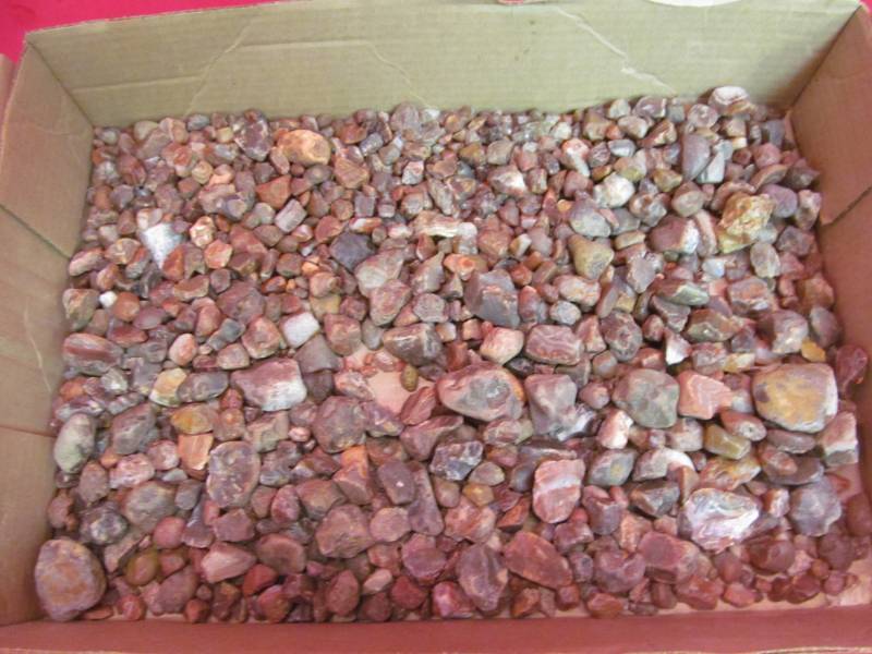 lot 110 image: Agates