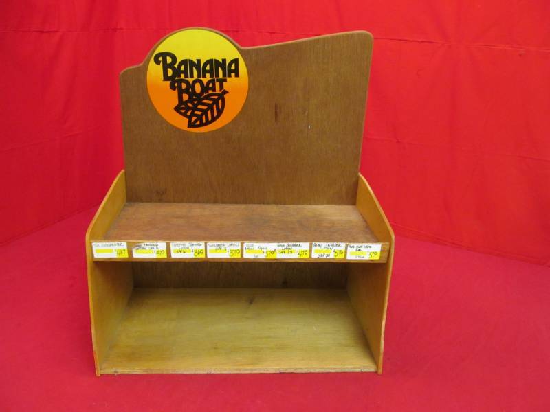 lot 121 image: display