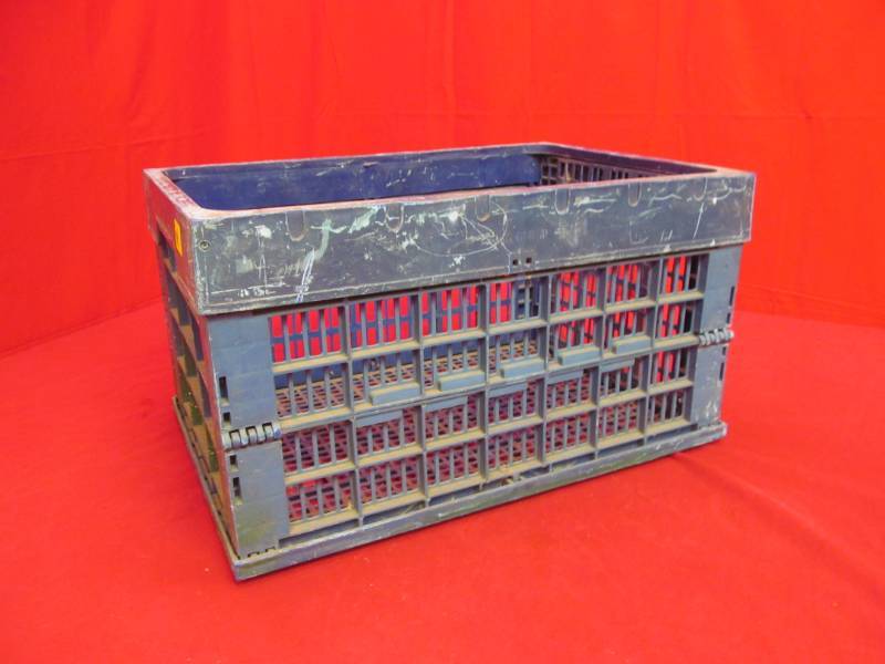 lot 123 image: crate