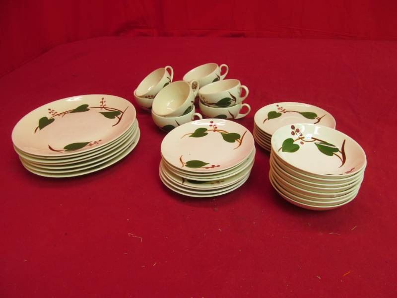 lot 152 image: table setting