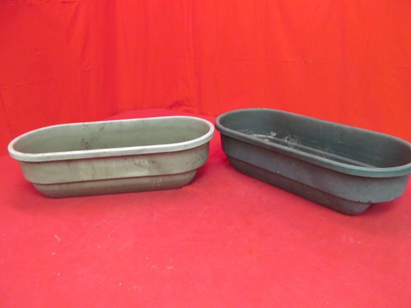 lot 153 image: planters