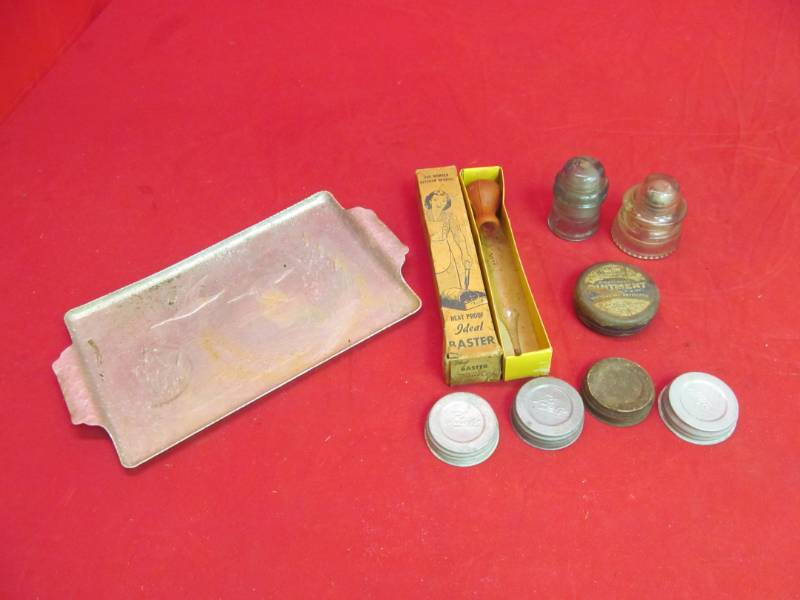 lot 186 image: collectibles