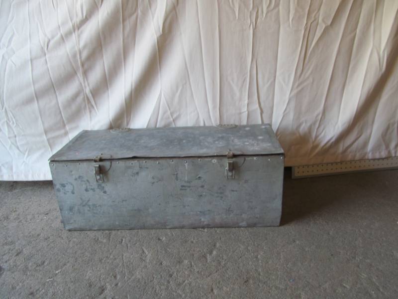 lot 199 image: cooler