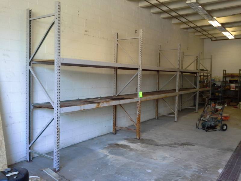 lot 19 image: 36 Scaffolding Unit - 10 H
