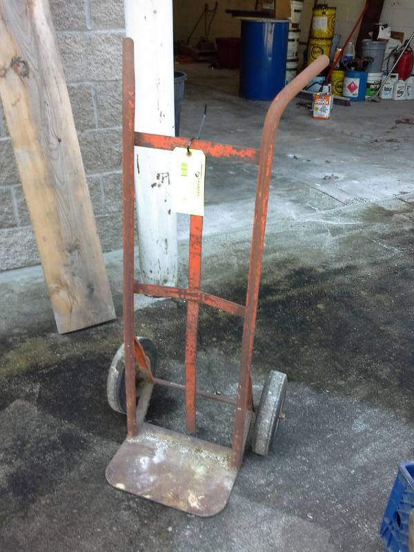 lot 15 image: Two-Wheeled Cart