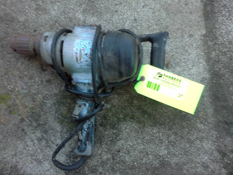 lot 37 image: Heavy Duty Black & Decker Drill