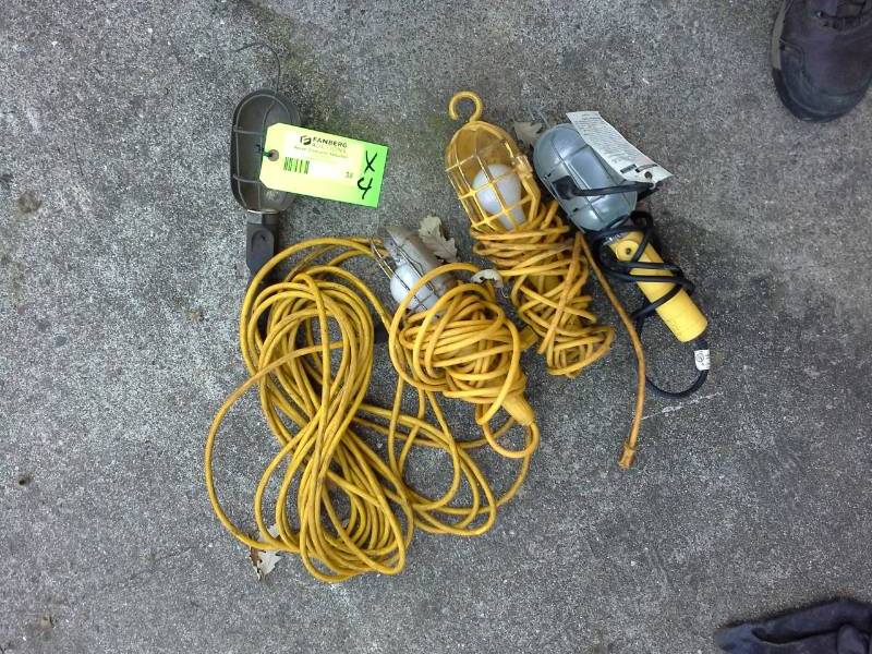 lot 38 image: Four Corded Trouble Lights