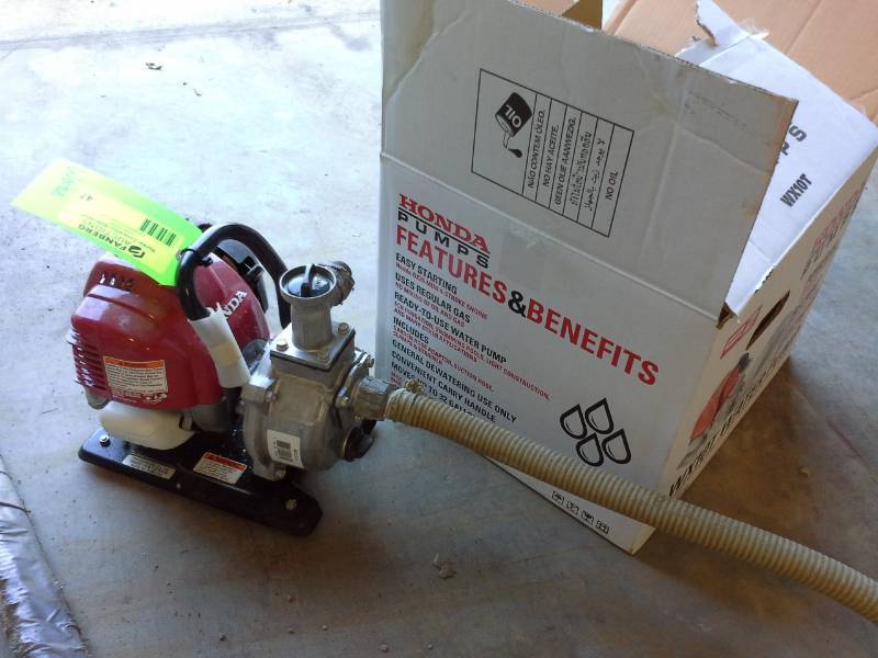 lot 47 image: Honda WX10T Water Pump