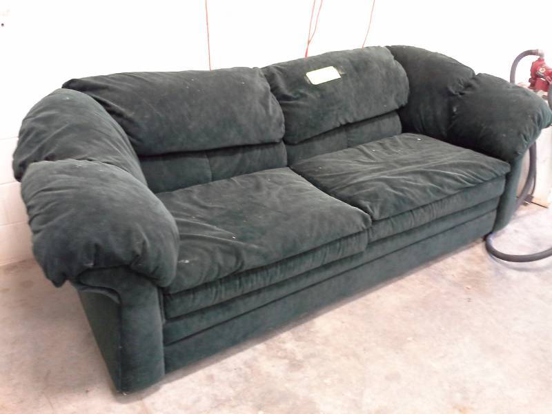 lot 55 image: Klaussner Hide-a-bed Couch