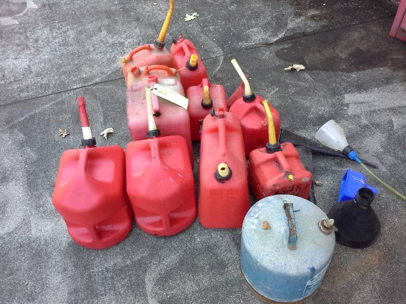 lot 56 image: Fuel Container Lot