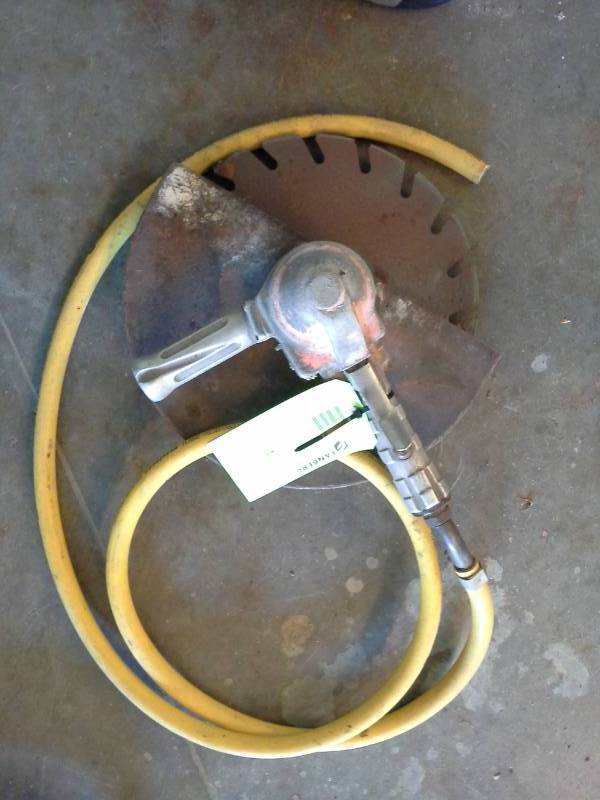 lot 70 image: TC Services Co Top Cat Air Saw
