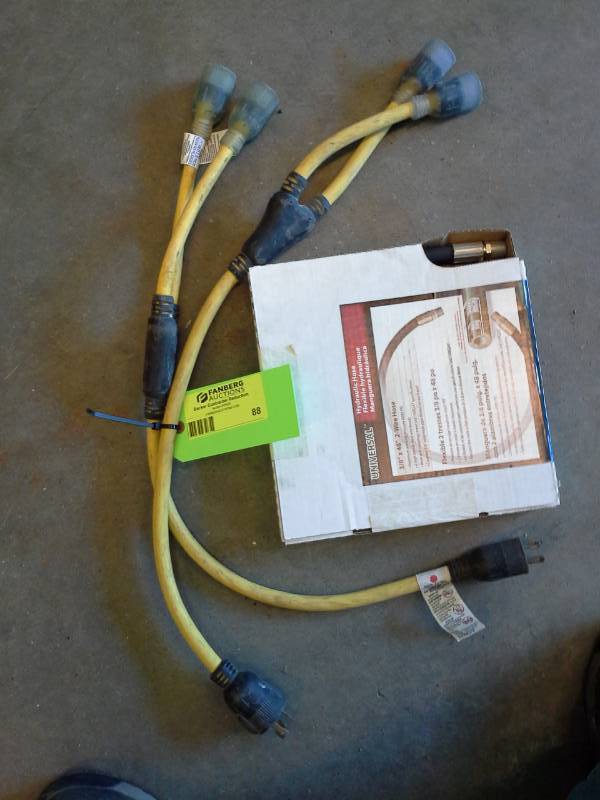 lot 88 image: Pair of 30A Splitters, Hydraulic Hose