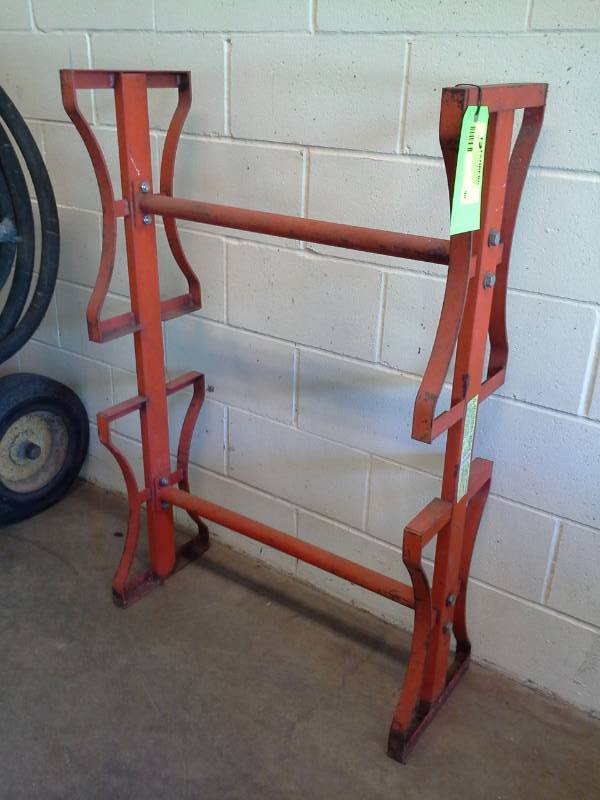 lot 98 image: Drum Stacking Brace
