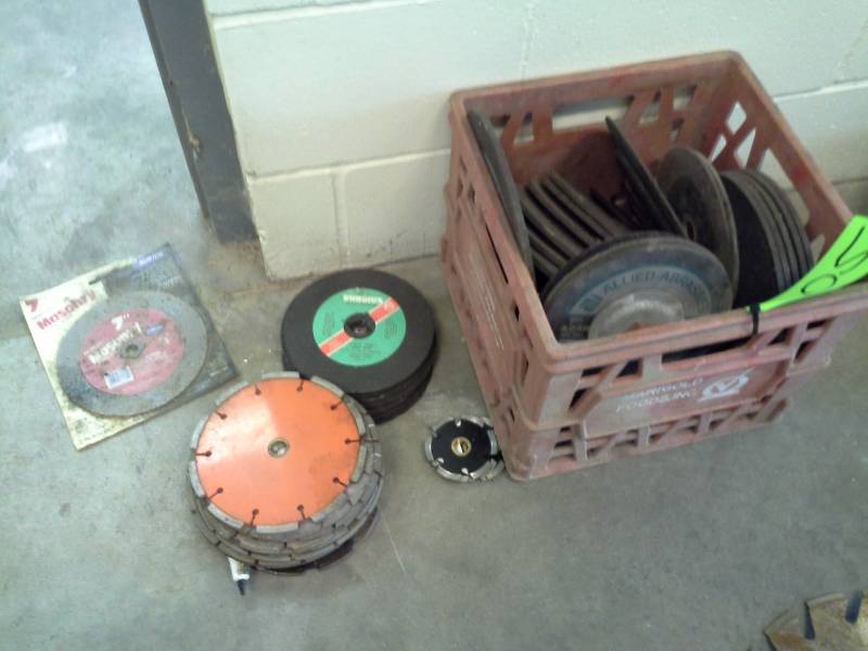 lot 105 image: Various Cutting Wheels, Saw Blades, Etc.