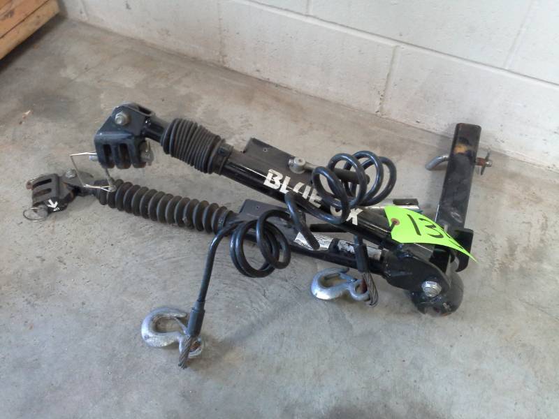 lot 135 image: Blue Ox Receiver Hitch Weight Distributor