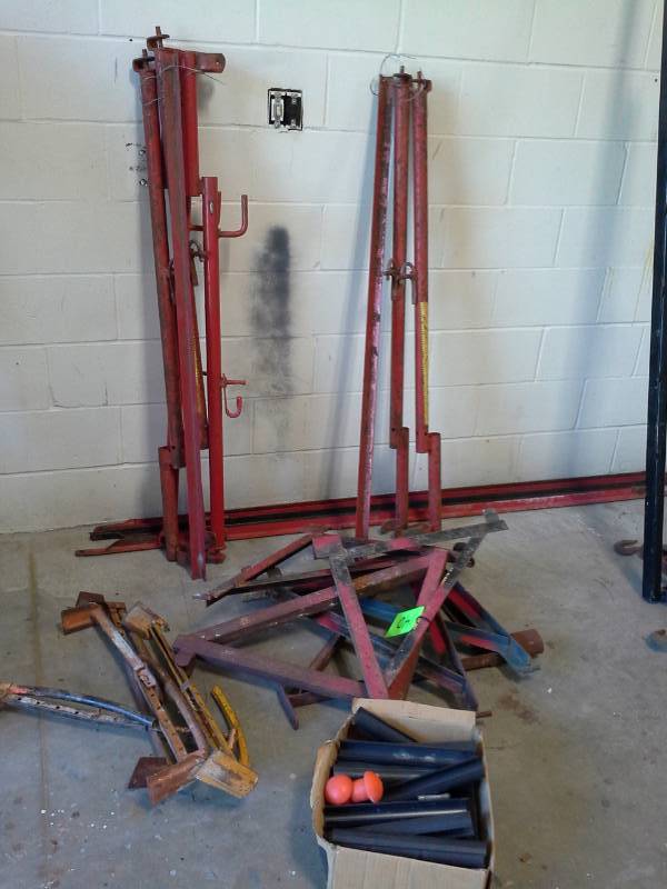 lot 140 image: Misc. Scaffolding Safety Equipment and Accessories