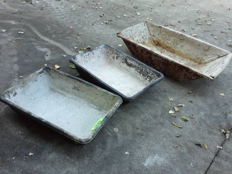 lot 149 image: Three Masonry Tubs