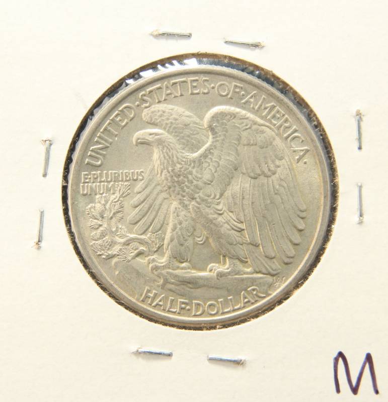 1944 WALKING LIBERTY SILVER HALF AU58