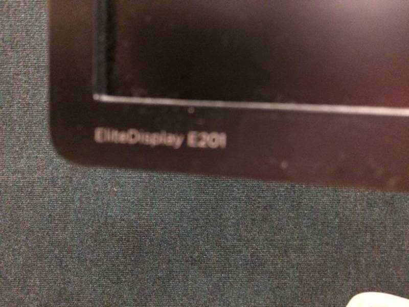 lot 9 image: HP EliteDisplay E201 20-inch LED Backlit Computer Monitor