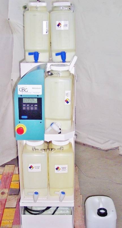 lot 34 image: MSRP $5000 CBG BIOTECH MSLV-03U 2.5 Gallon Supreme Solvent Recycler Xylene, Xylene Substitutes, Alcohol & Acetone with 90-95% Recovery Ethanol 90 to 115 minutes per gallon Excellent Working Condition