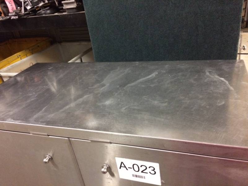 WOW MSRP $3800 Suburban Heavy-gauge Type 304 Stainless Steel Multi-purpose Mobile 4 Foot Enclosed Case Cart Cabinet With Bumper Guard, Double Door, Locking Wheels, Push Down To Open Knobs &amp Wire Shelves - Great For Restaurants &amp More&nbsp