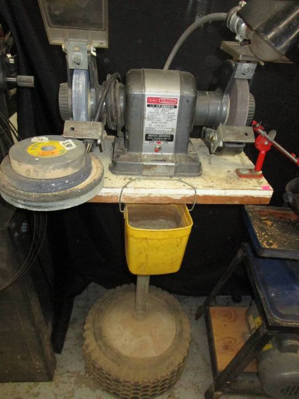 lot 4 image: Craftsman Grinder 12 HP