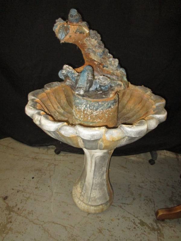 lot 18 image: 3 Piece Bird Fountain 43 Inches