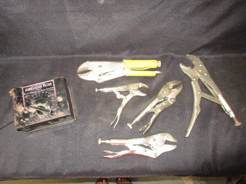lot 40 image: 5 Vise Grips, Multiple Sizes. No.2 Transformer