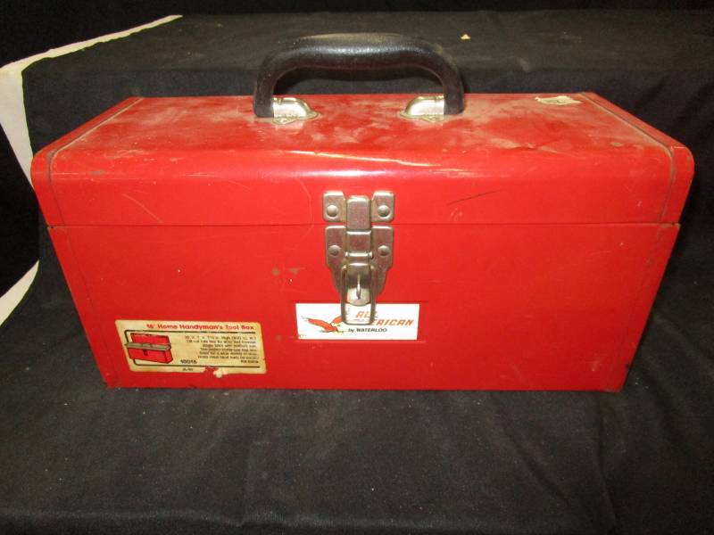 lot 51 image: 16 In Handyman Tool Box, Inlcuding Various Tools Inside