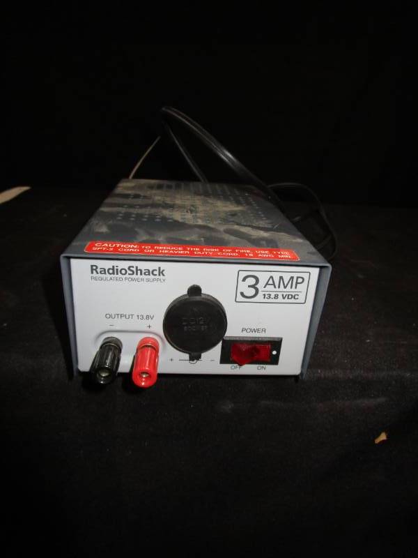 lot 57 image: Radio Shack 3 AMP Power Supply