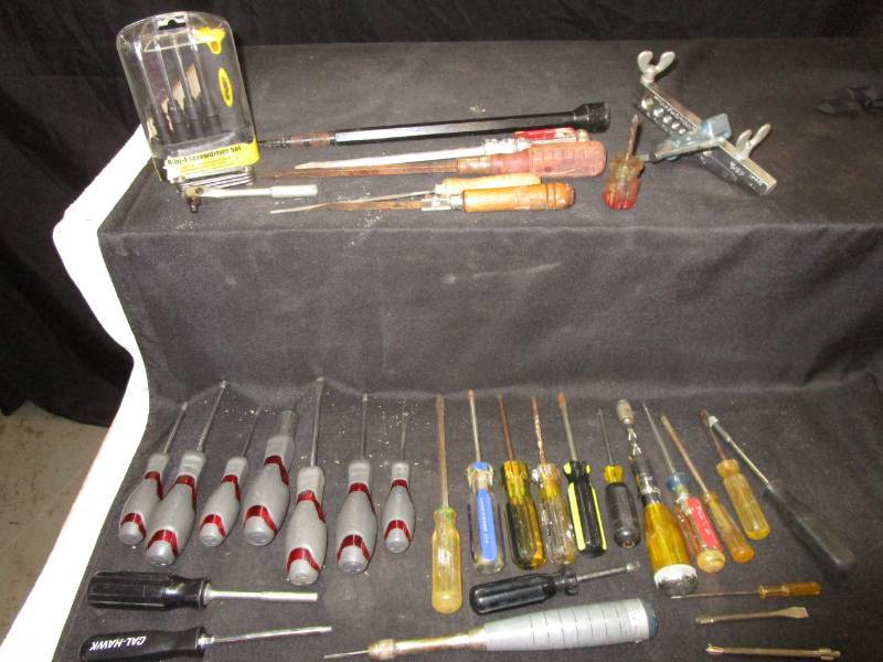 lot 74 image: Various Screwdrivers, 8 in 1 Screwdriver Set, Pipe Flaring Tool