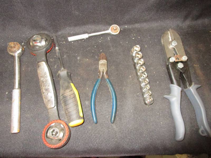 lot 91 image: Assortment of Tools