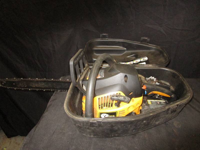 lot 108 image: Poulan Pro 42 cc 18 Chainsaw Runs