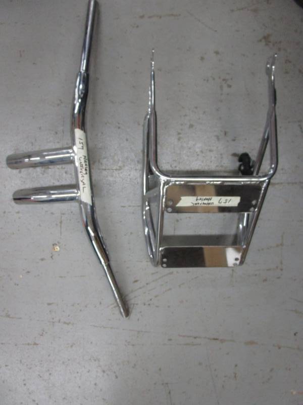 lot 132 image: Harley handlebars and luggage rack